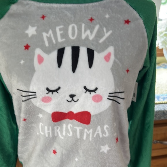 Velour Christmas Crewneck - Picture 3 of 5